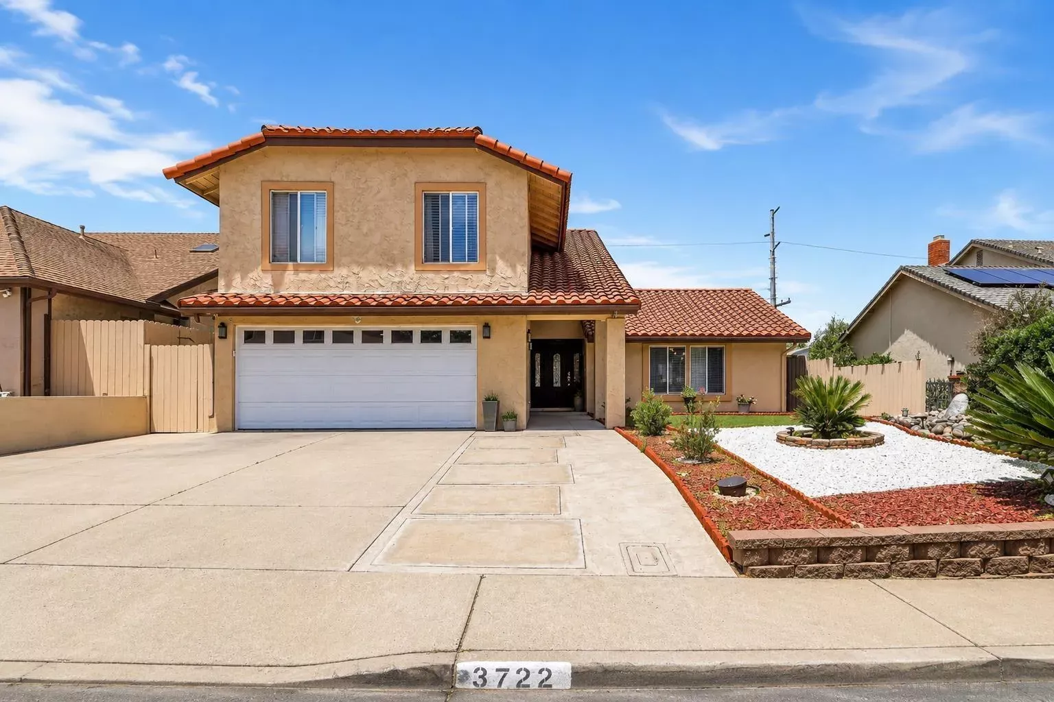 Property Photo: 3722 Avenida Johanna CA 91941