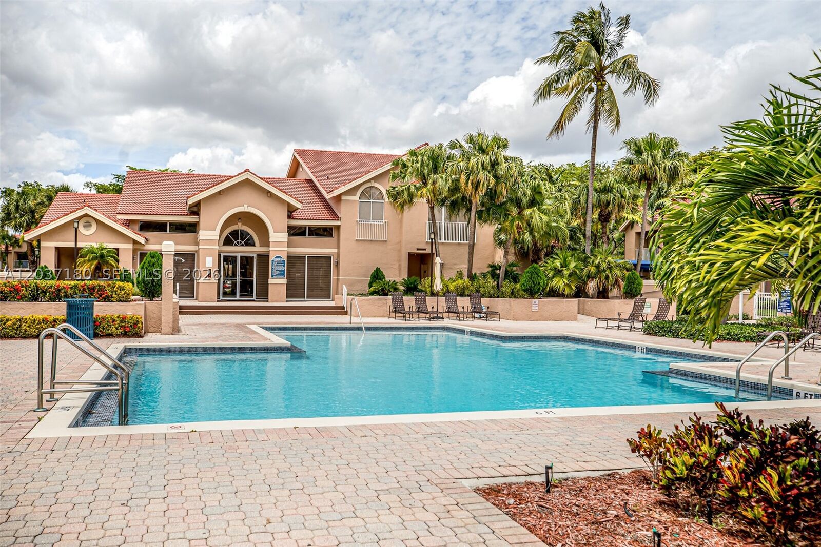 Property Photo:  15780 SW 106th Ter 107  FL 33196 