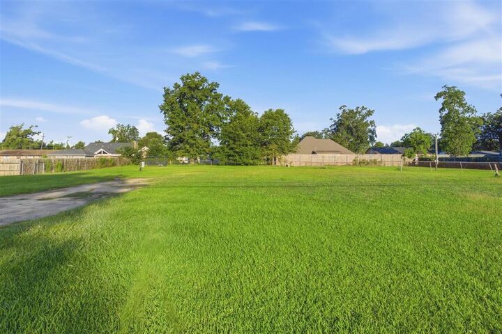 Property Photo: 2967 Davis Road LA 70669