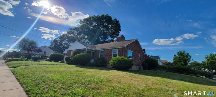 Property Photo: 104 Exeter Street CT 06106