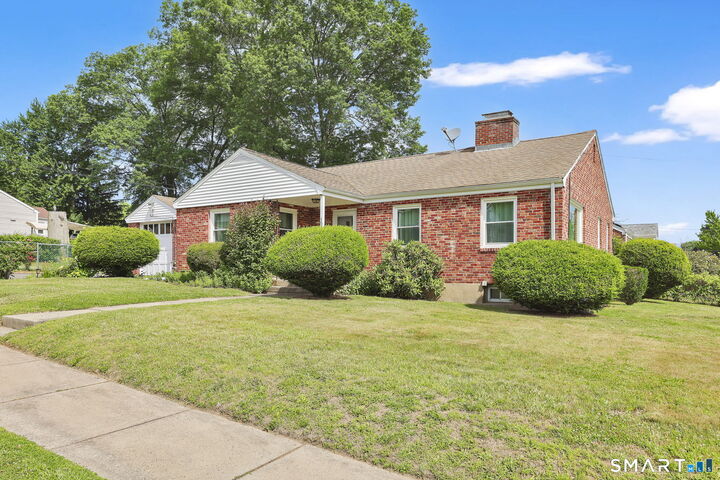 Property Photo: 104 Exeter Street CT 06106