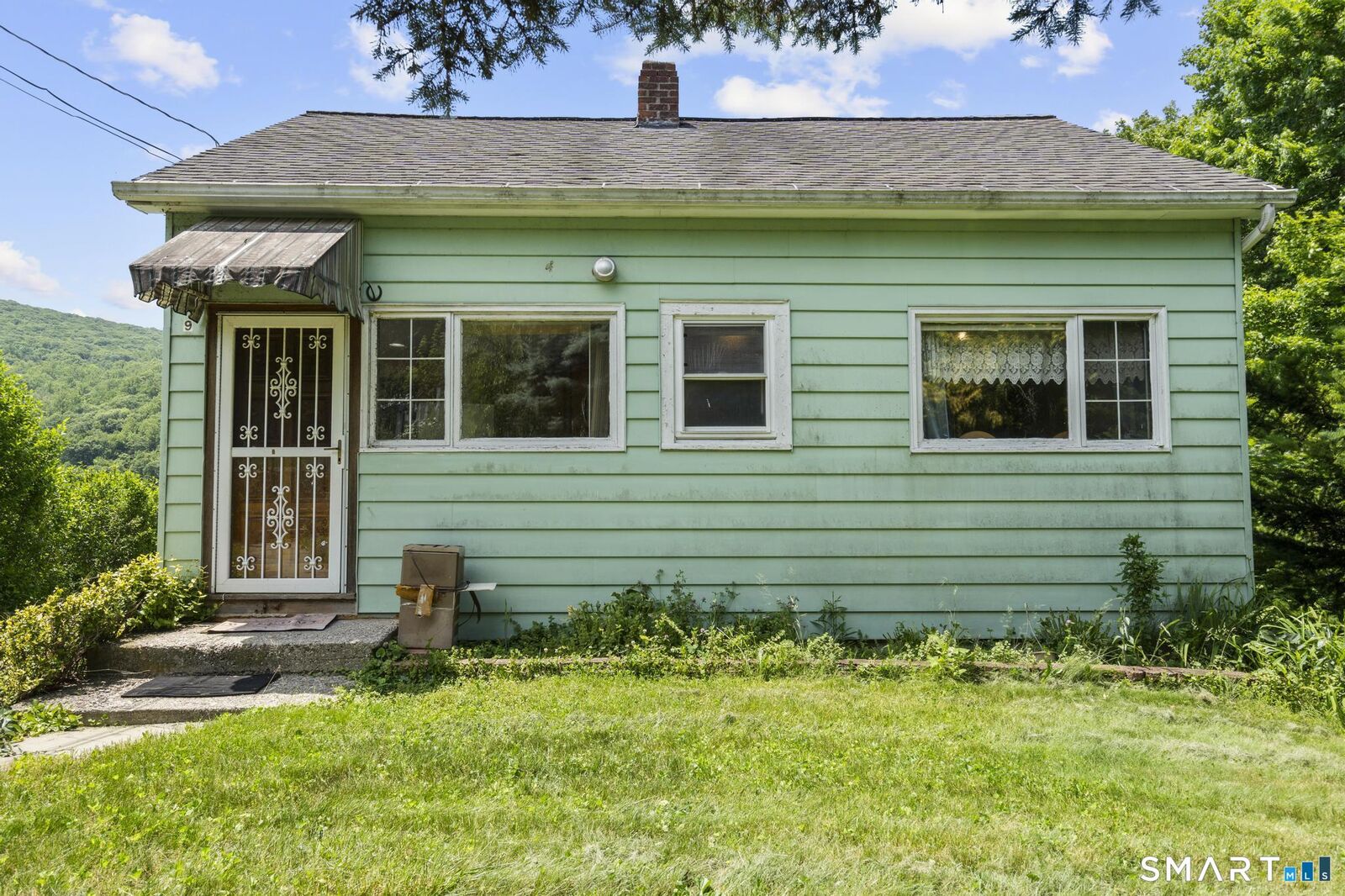 Property Photo:  9 Lavelle Avenue  CT 06812 