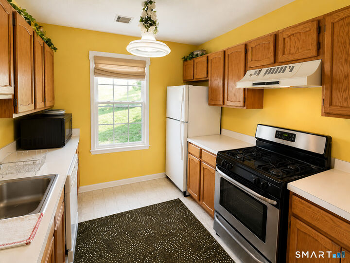 Property Photo: 143 Spyglass Court 143 CT 06790