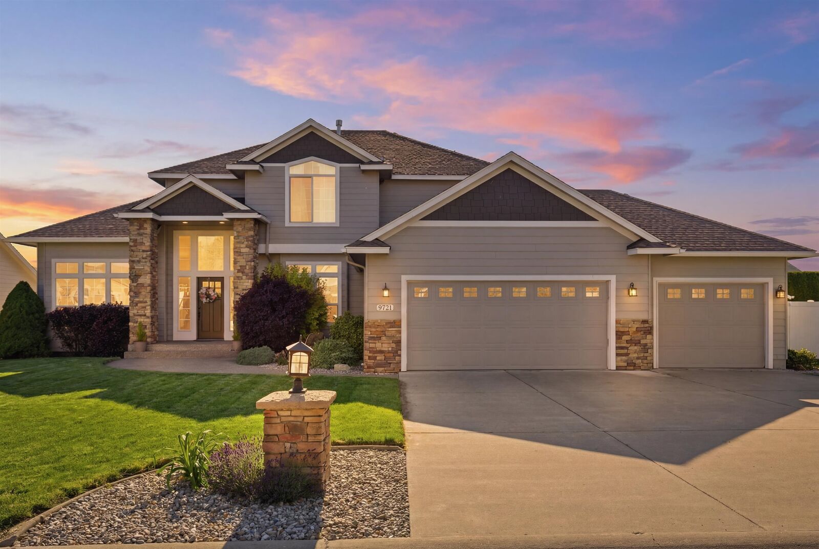 Property Photo: 9721 N Austin Ln WA 99208