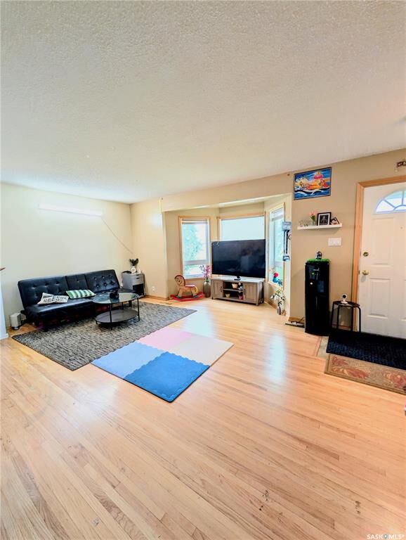 Property Photo: 350 Begg Street W SK S9H 0K6