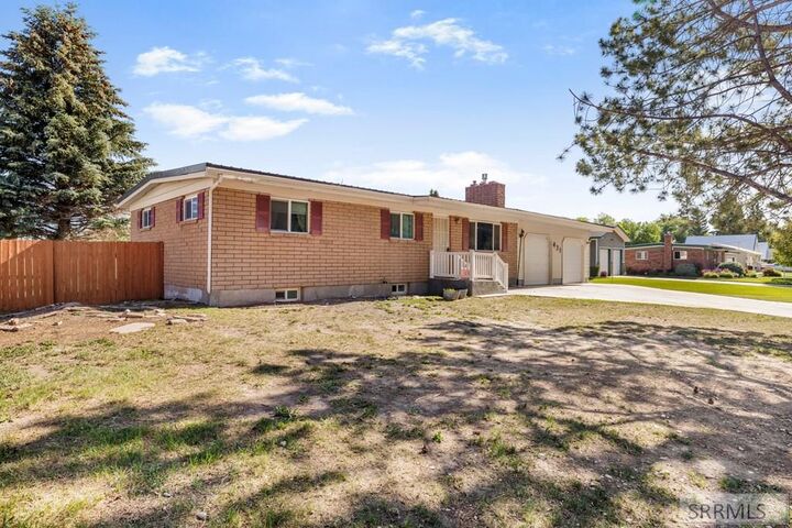 Property Photo: 431 W Center Street ID 83274