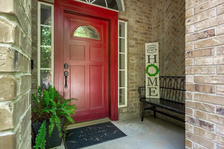 Property Photo:  809 Fox Run Trail  OK 73034-7361 