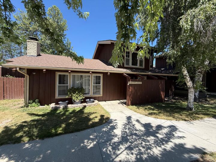 Property Photo:  97 Meadow Lakes Drive  CA 93561 