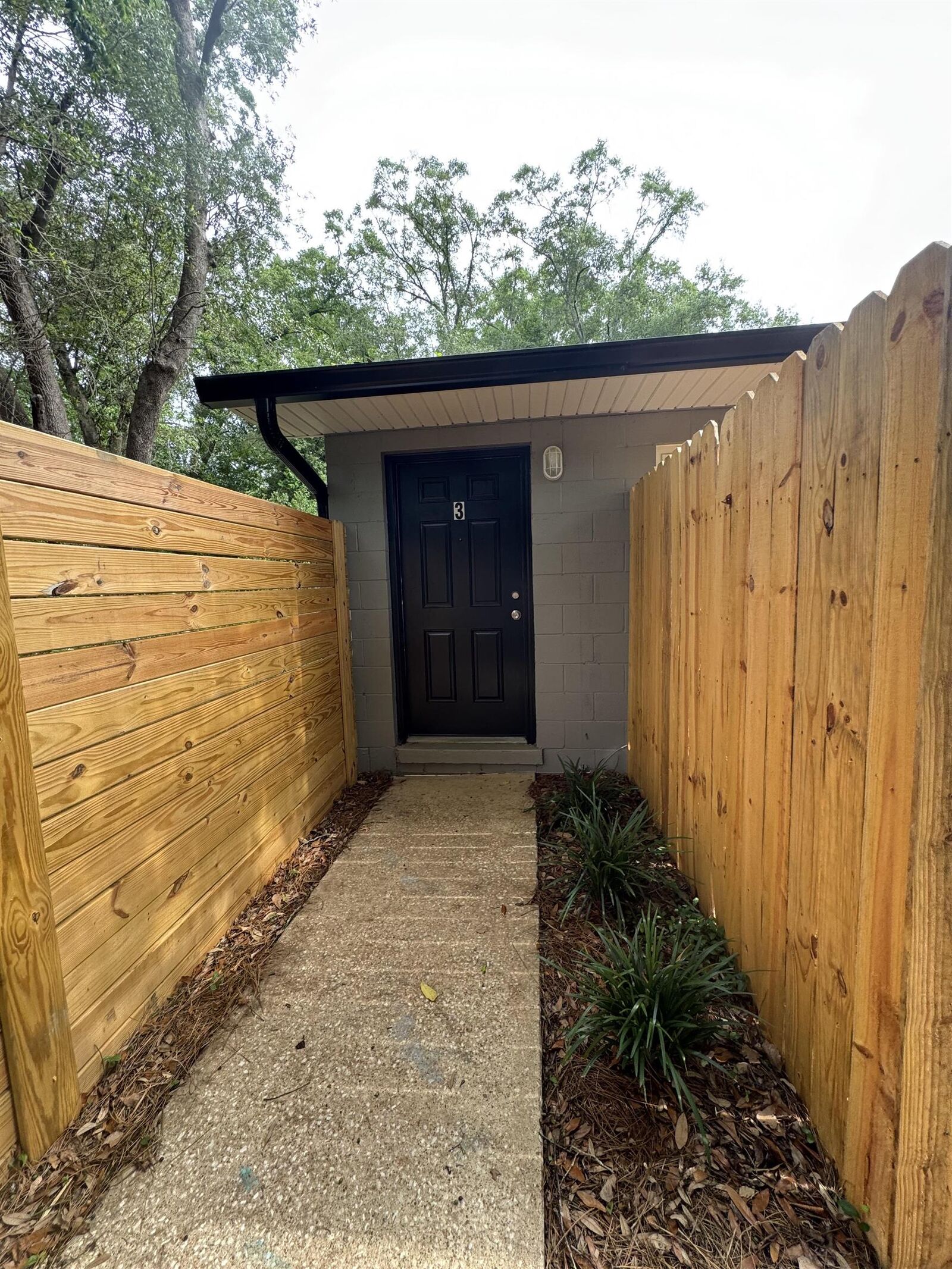 Property Photo:  820-3 California Street 3  FL 32304 