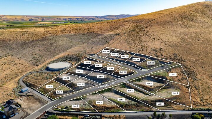 Property Photo: 4701 Ferrero Drive Lot14 WA 99353