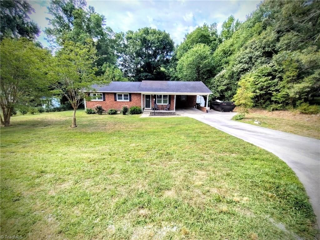 Property Photo: 1003 Hillcrest Drive NC 27360