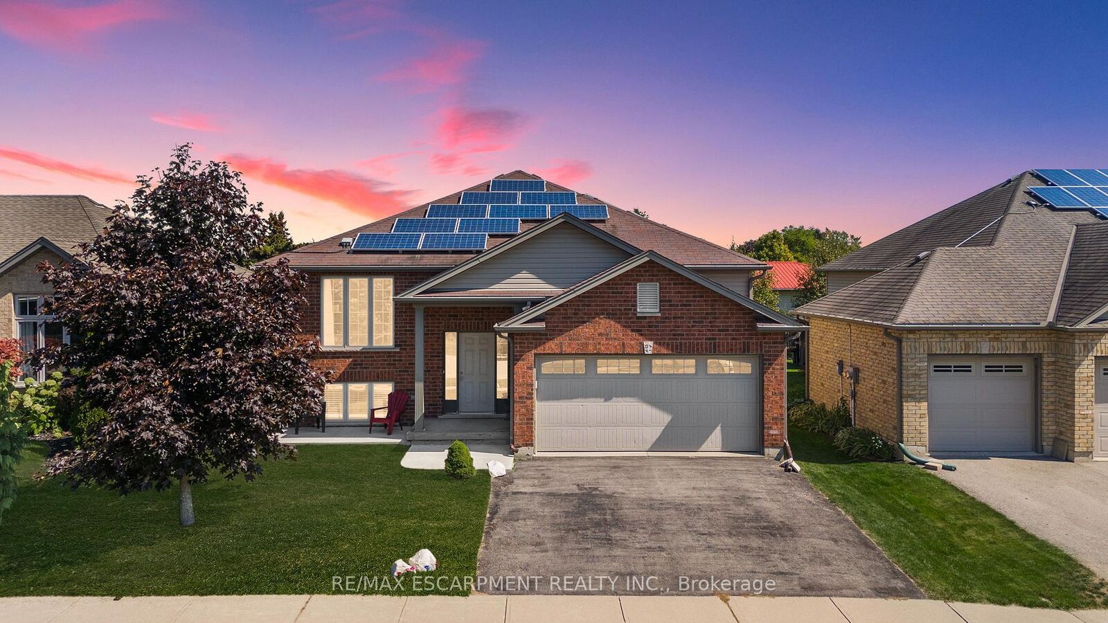 Property Photo: 92 White Water Drive ON N0A 1N9