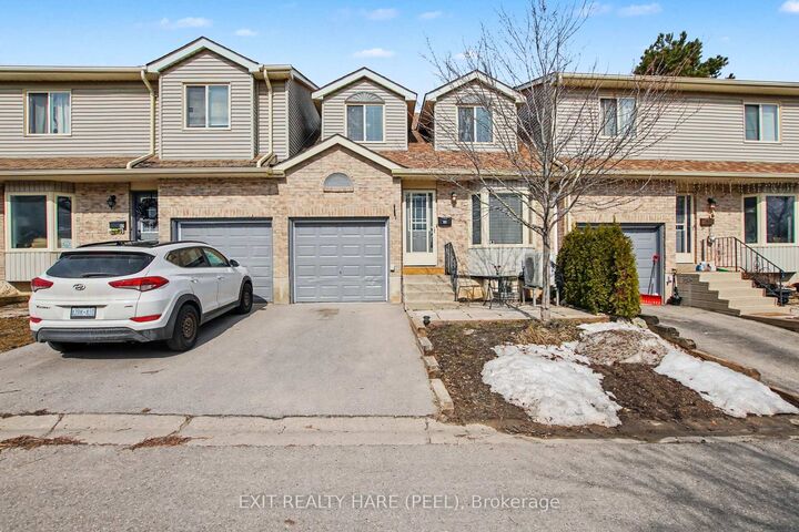 Property Photo: 90 Lawrence Avenue 93 ON L9W 4J5