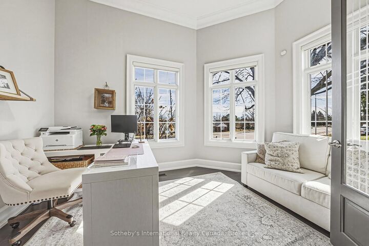 Property Photo: 476 Patricia Drive ON L7T 1K2