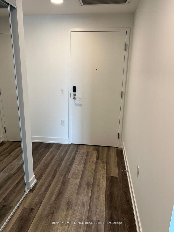 Property Photo:  6 Chartwell Road 608  ON M8Z 4E8 