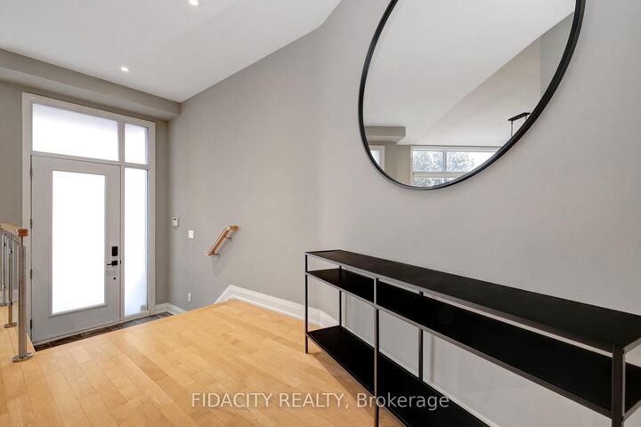 Property Photo: 376 C Wilmont Avenue ON K2A 0B1