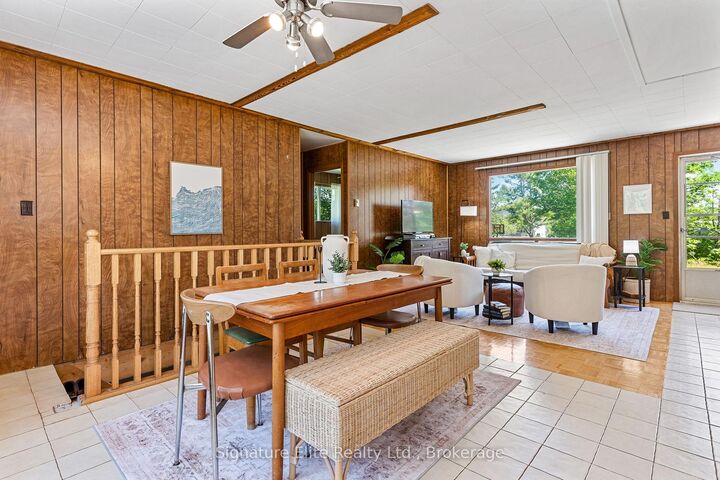 Property Photo: 20 Camelot Place ON K0M 2B0