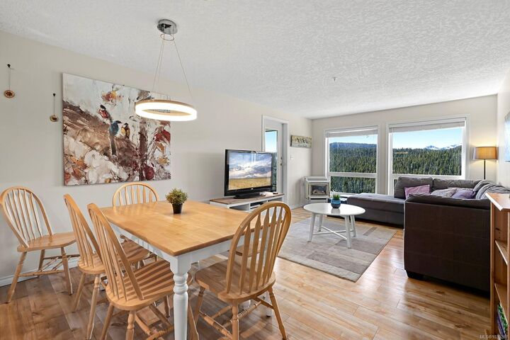 Property Photo: 1201 Henry Rd #312 BC V9J 1L0