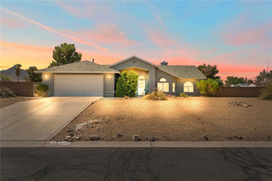Property Photo:  4260 Pinto Road  AZ 86401 
