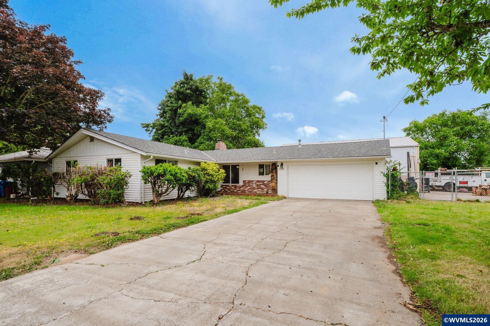 Property Photo:  4808 38th Pl NE  OR 97305 