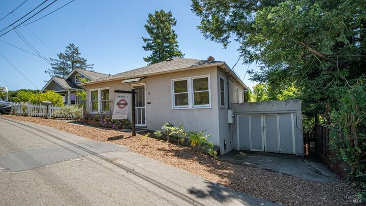 Property Photo:  2 2 1/2 Grandview Avenue  CA 94952 