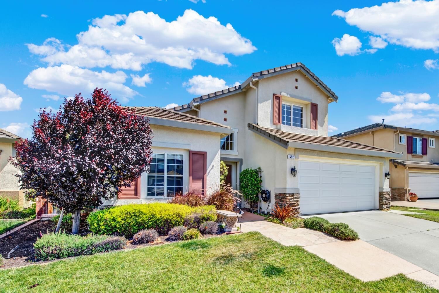 Property Photo: 582 Picasso Court CA 94534