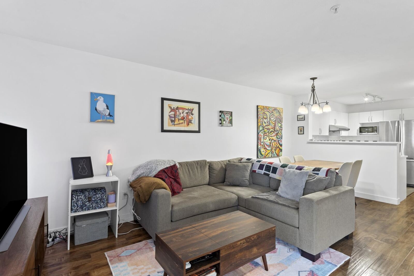Property Photo: 688 E 16th Avenue 104 BC V5T 2V4