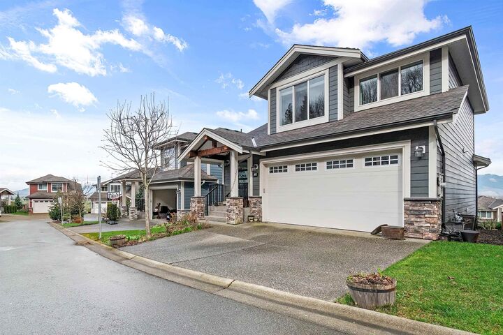 Property Photo: 50634 Ledgestone Place 41 BC V2P 0E7