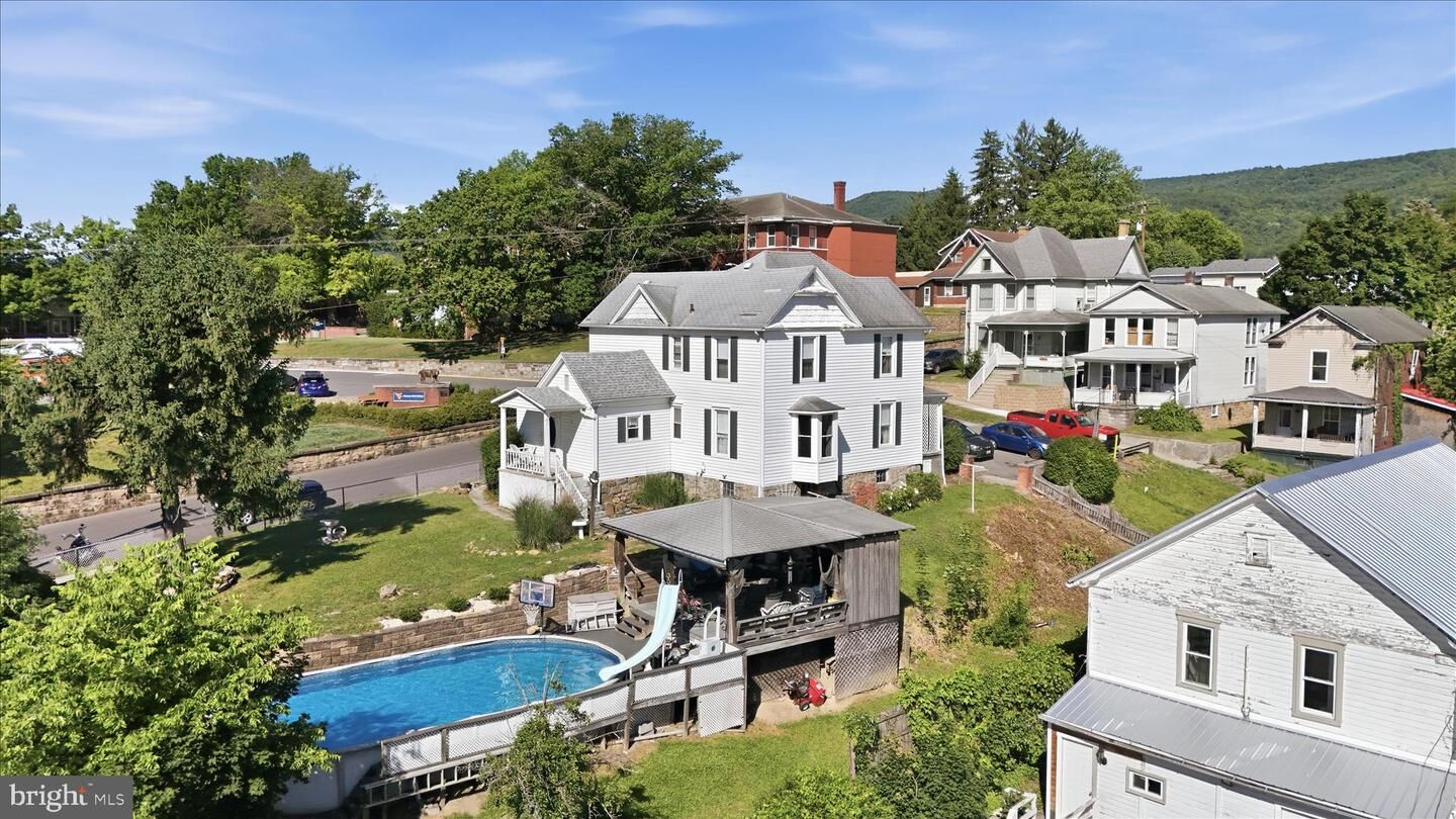 Property Photo: 133 James Street WV 26726