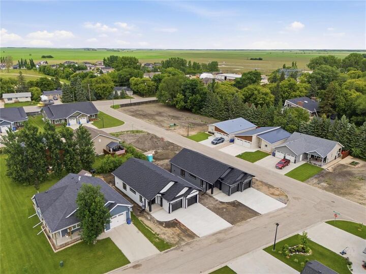 Property Photo: 27 Gelinas Street MB R0A 1V0