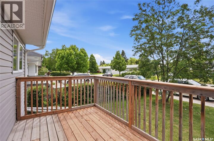Property Photo: 84 Byers Crescent SK S7L 4H2