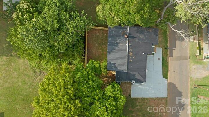 Property Photo: 304 S Derby Avenue NC 28658