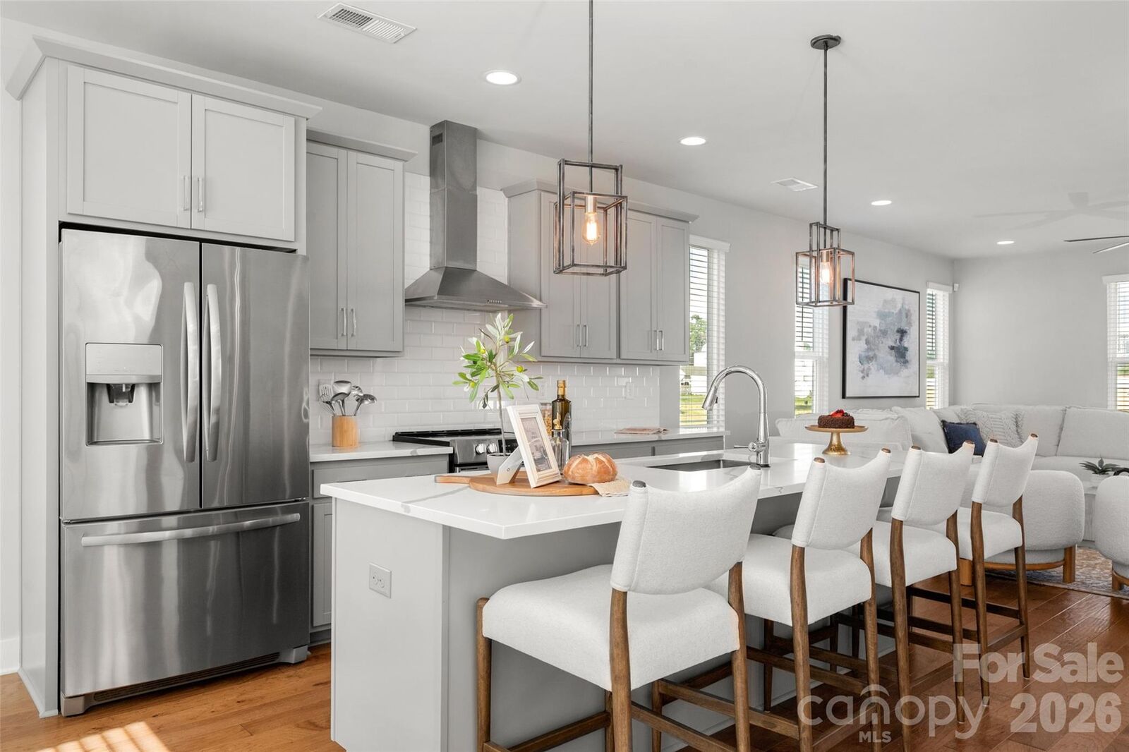 Property Photo: 2104 Bryant Park Drive NC 28208
