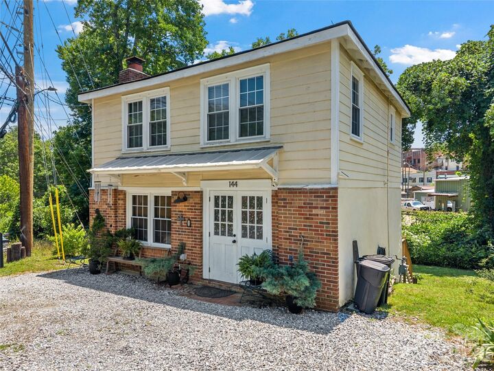 Property Photo:  144 E Howard Street  NC 28782 