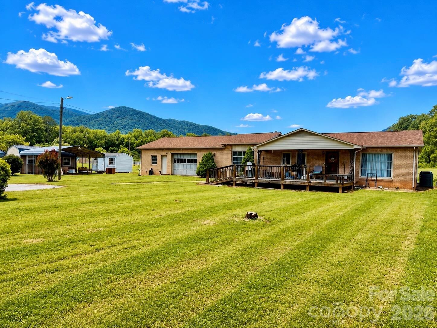Property Photo:  72 Circle Drive  NC 28752 