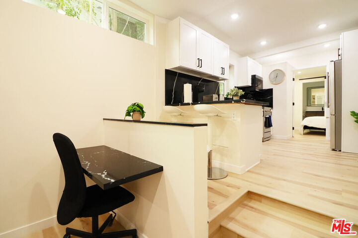 Property Photo: 9040 Phyllis Ave CA 90069