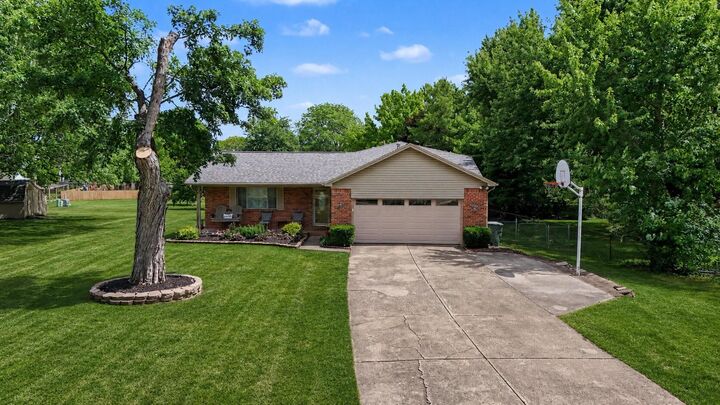 Property Photo:  510 Long NW Road  OH 43147 