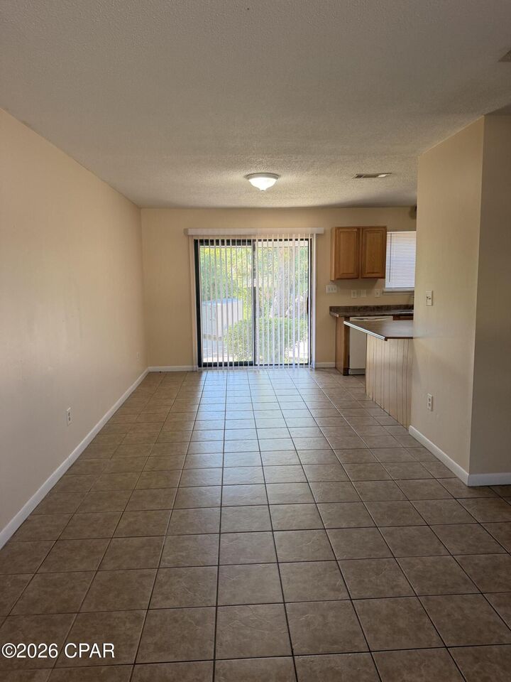 Property Photo:  2750 W 12th Street 1C  FL 32401 