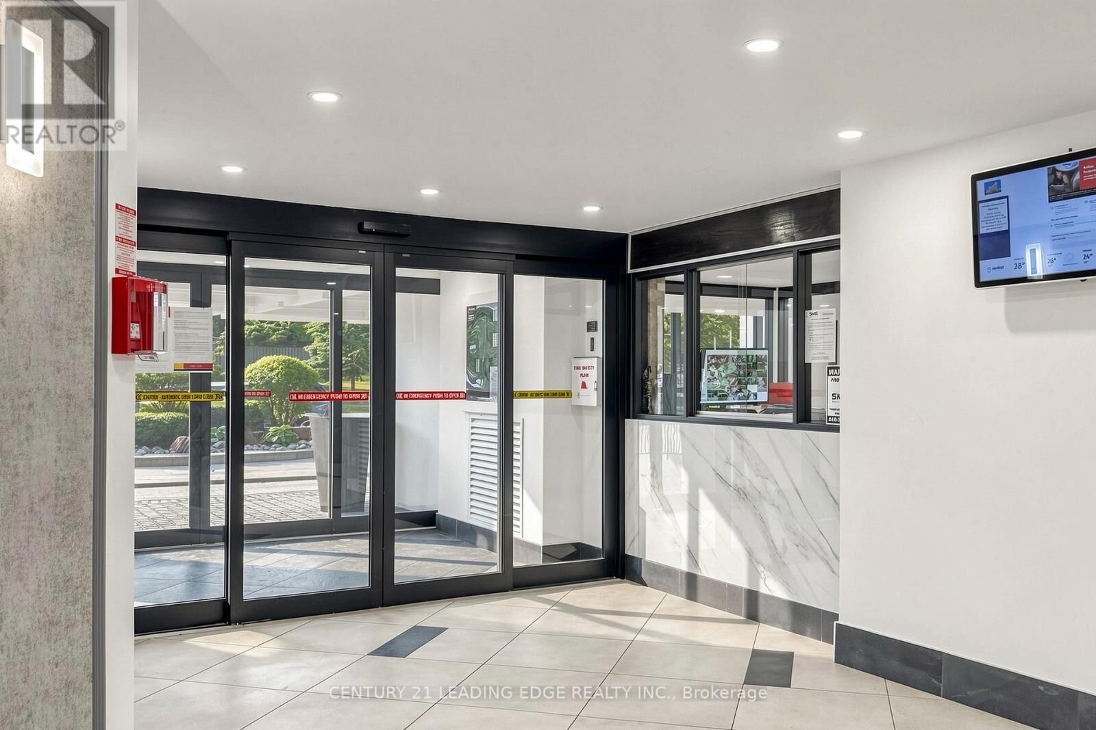 Property Photo:  5 Vicora Linkway 304  ON M3C 1A7 