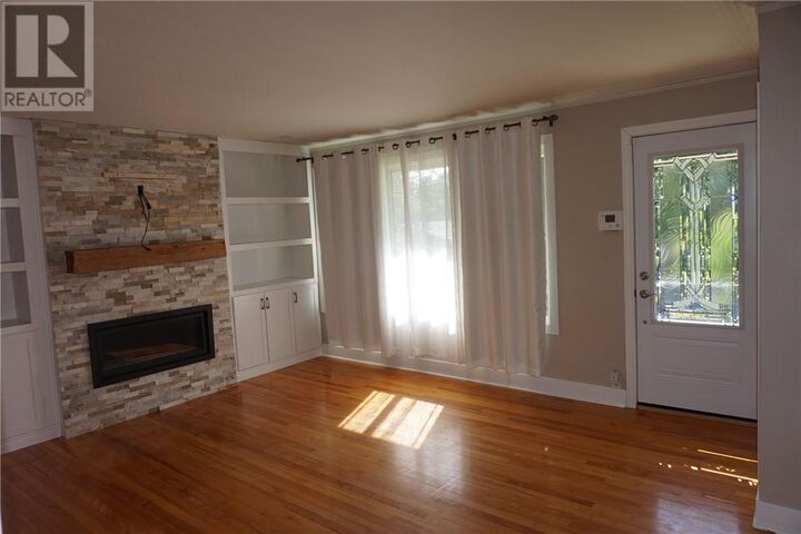 Property Photo: 162 Dunvegan Court ON P3E 1Z2