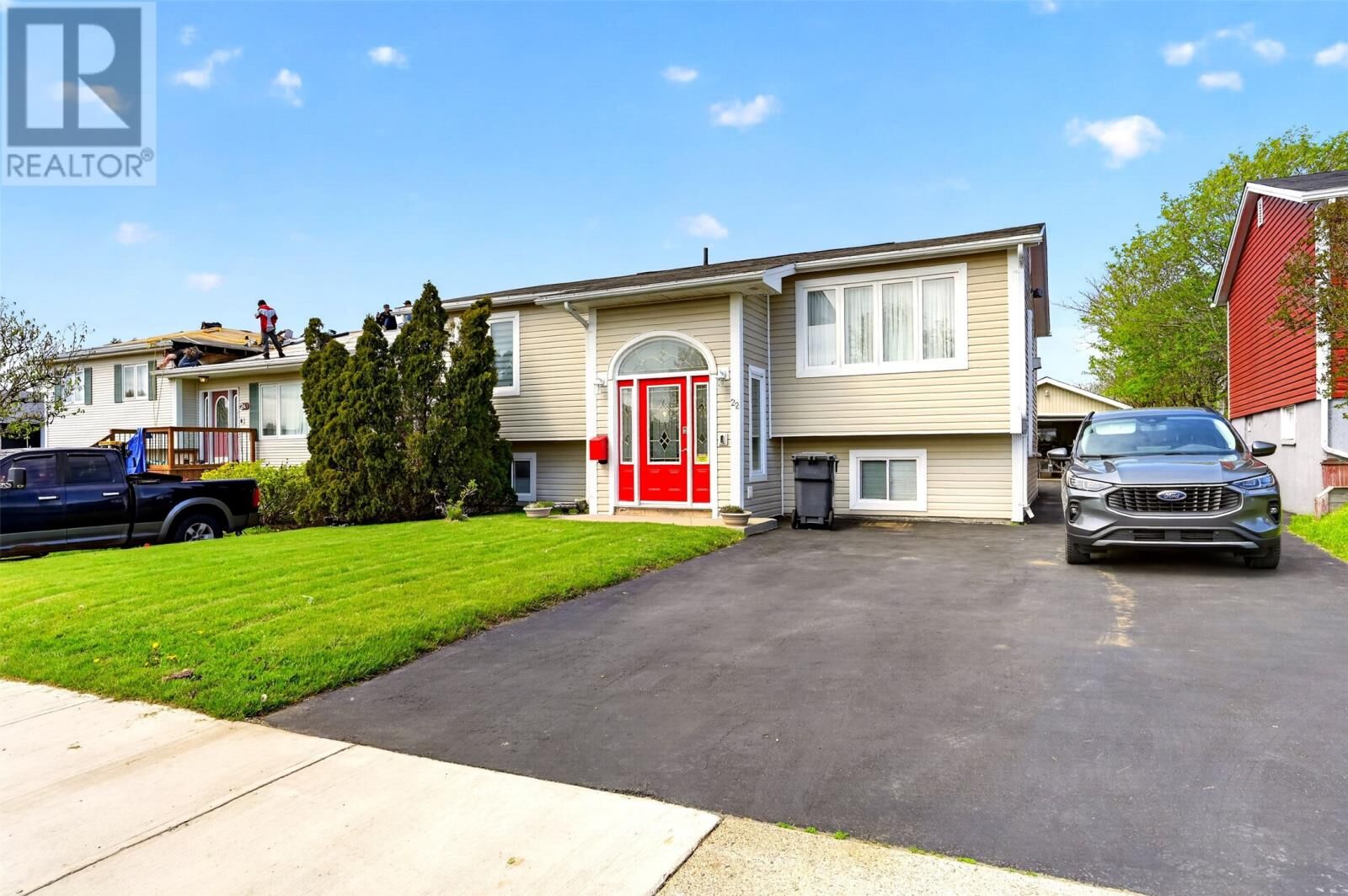 Property Photo:  22 Moores Drive  NL A1N 2W4 