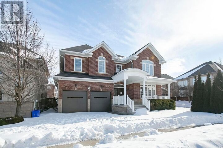 Property Photo: 35 Morland Crescent ON L4G 7Z2