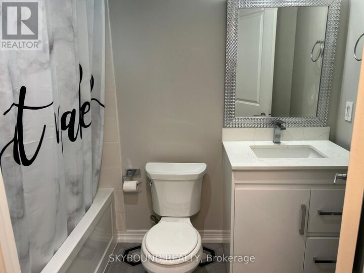 Property Photo:  215 Sherway Gardens Road 2004  ON M9C 0A4 