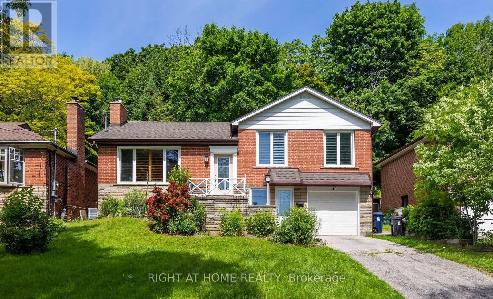 Property Photo:  40 Catalina Drive  ON M1M 1K6 