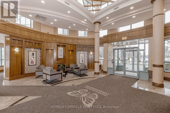Property Photo:  4850 Glen Erin Drive 1403  ON L5M 7S1 