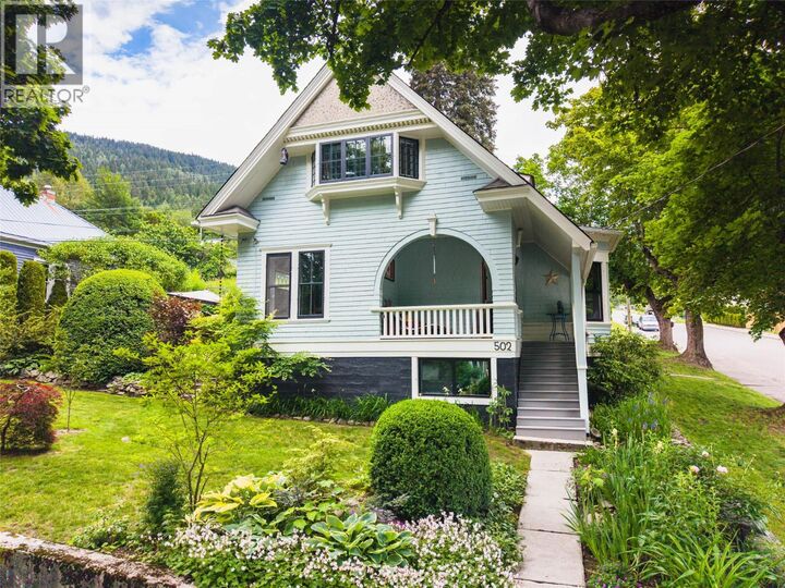 502 Houston Street — photo 1
