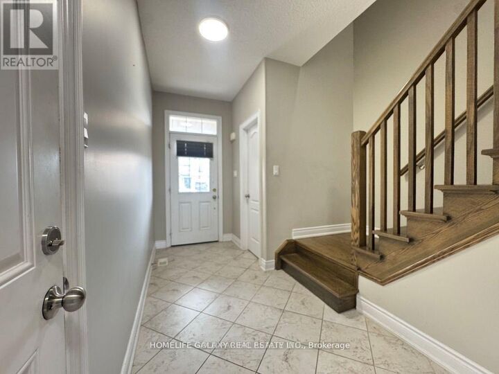Property Photo:  86 Nathan Crescent  ON L4N 0S2 
