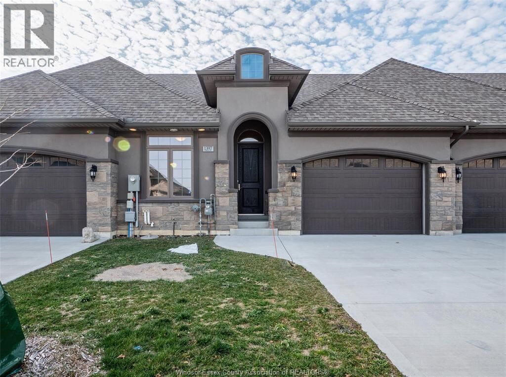 Property Photo: 1397 Cypress Avenue ON N8P 1Y3