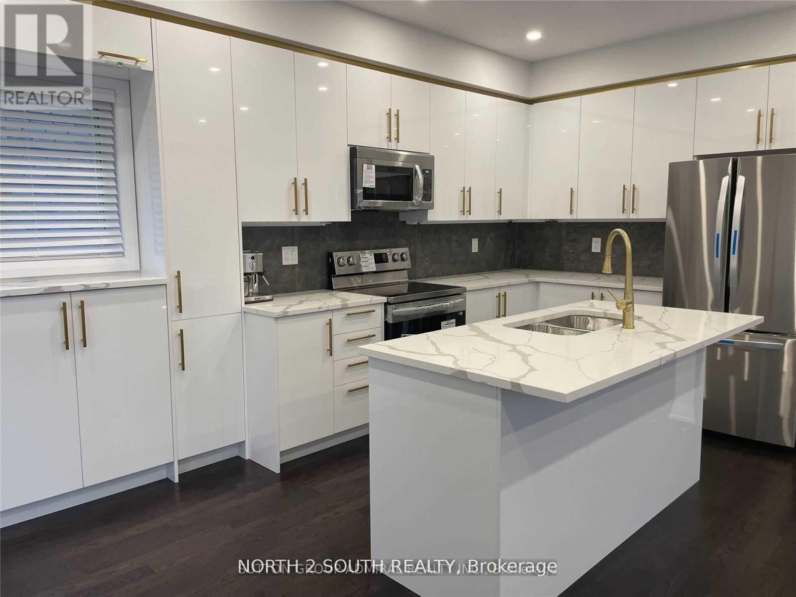 Property Photo: 1376 Harrington Street ON L0L 1W0