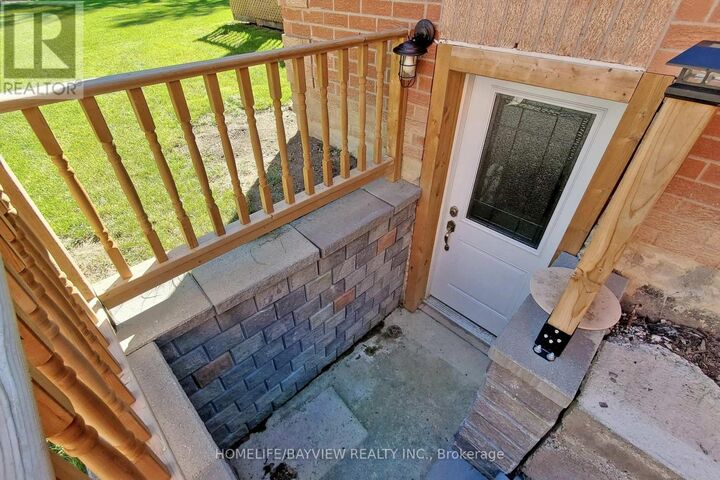 Property Photo: 72 Lensmith Drive ON L4G 6R9